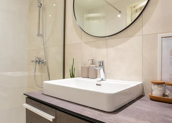 The View Waterfront Belgrad